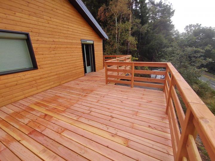 Création terrasse en bois Montagne Bourbonnaise