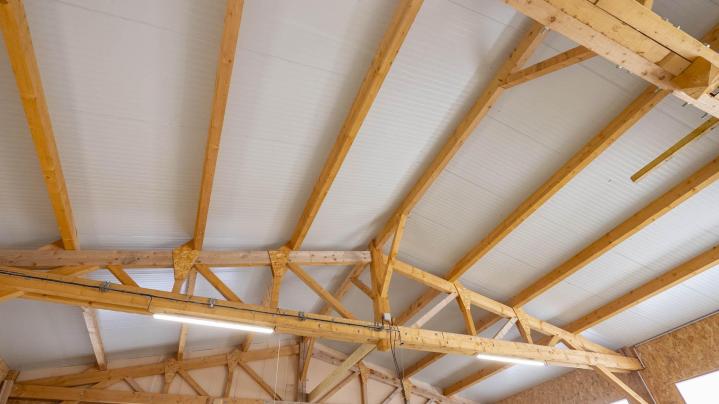 En tant que maître d’œuvre et menuisier expérimenté, je réalise des constructions solides dans la Montagne Bourbonnaise