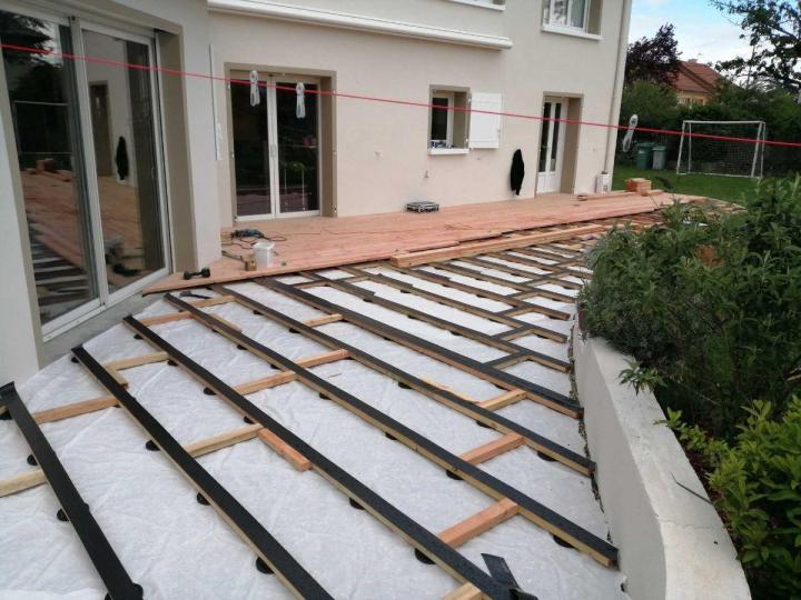 Création terrasse en bois Montagne Bourbonnaise
