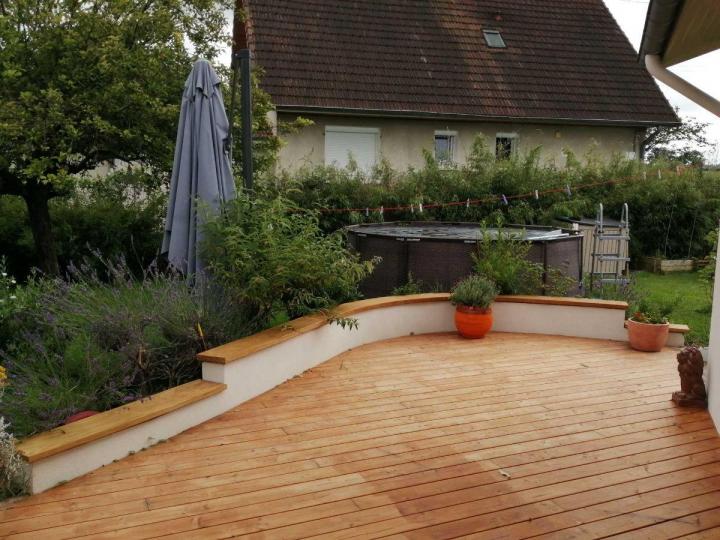 entreprise de création terrasse en bois Montagne Bourbonnaise